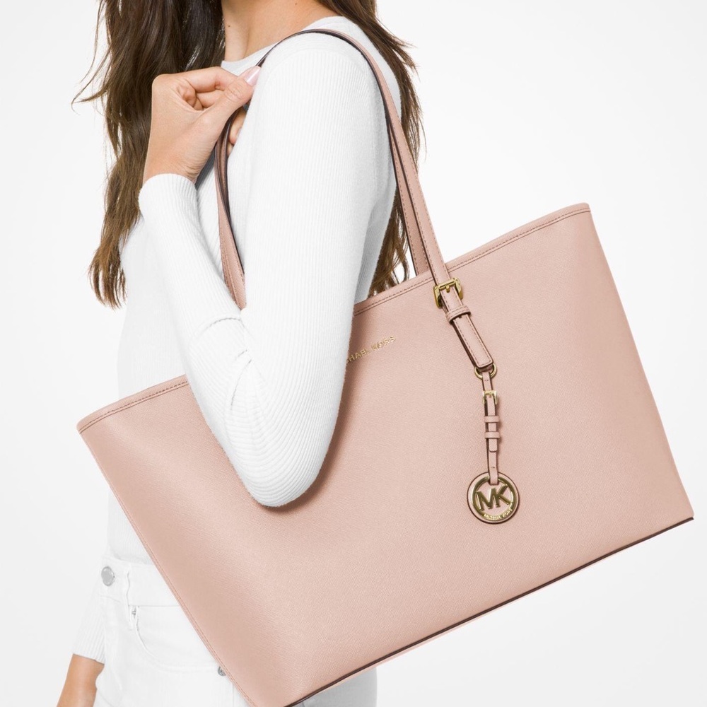Michael kors pale pink large jet setter purse